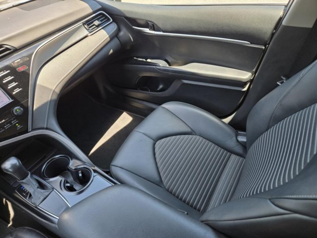 2020 Toyota Camry - $17,995