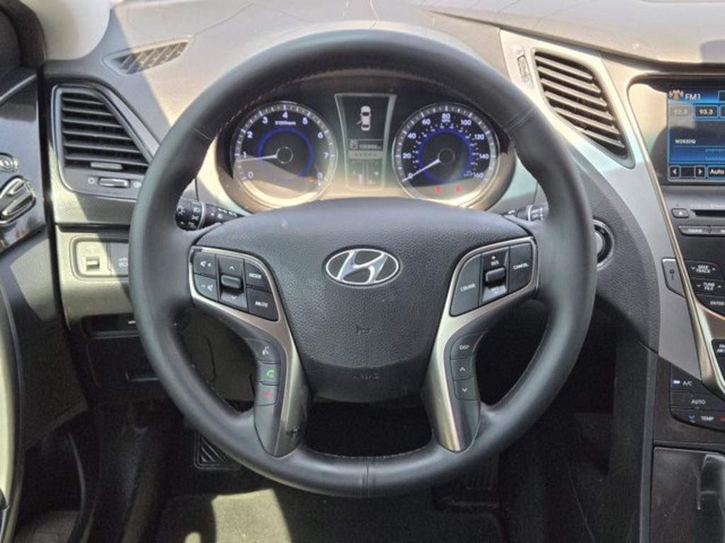 2013 Hyundai Azera - $9,995