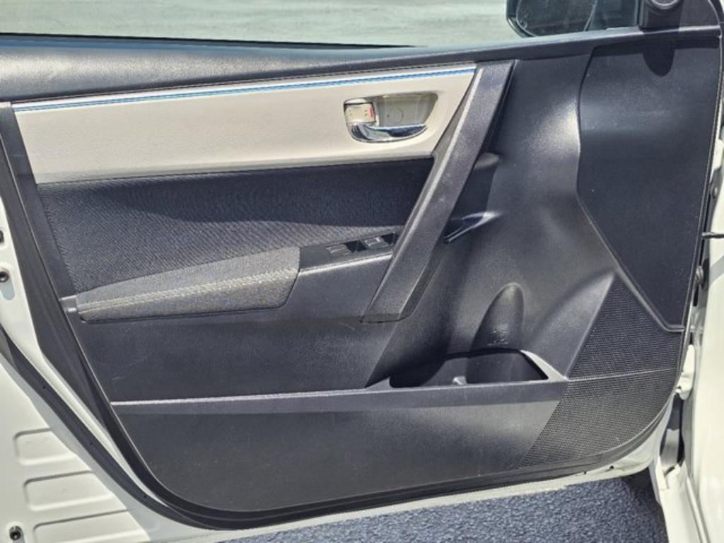 2015 Toyota Corolla  photo