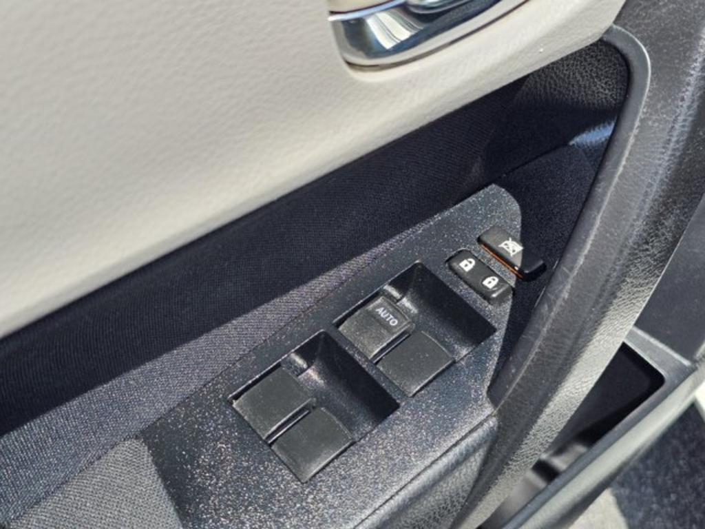 2015 Toyota Corolla  photo