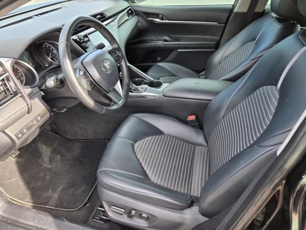 2020 Toyota Camry - $19,995