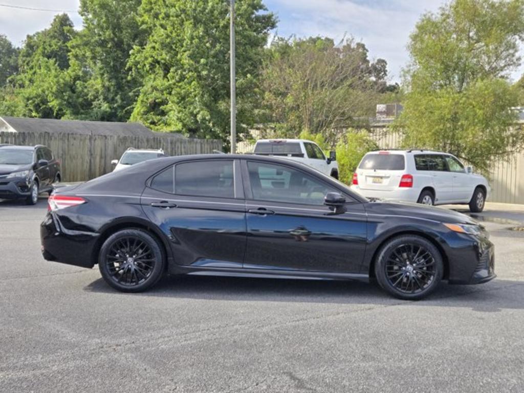 2020 Toyota Camry - $19,995