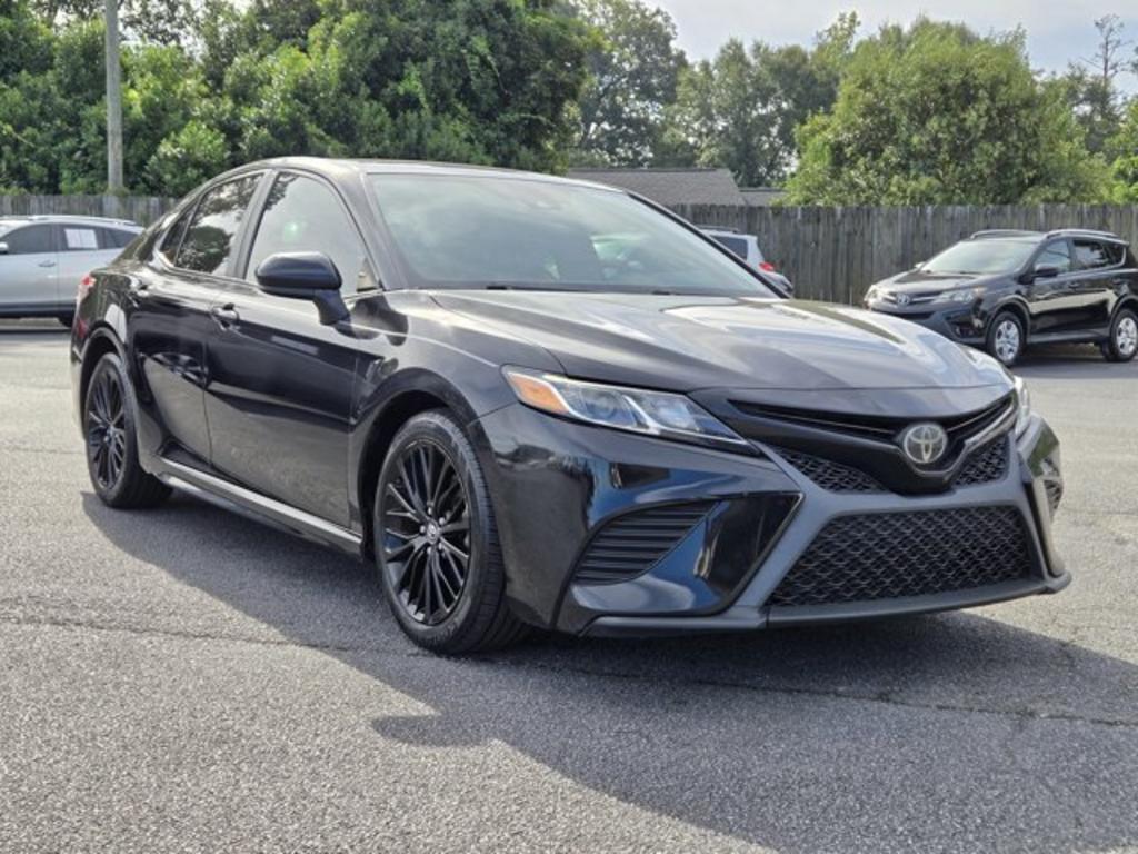 2020 Toyota Camry - $19,995