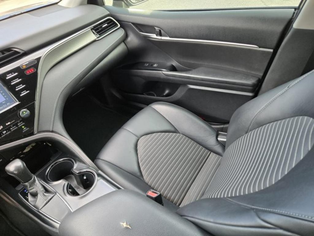 2020 Toyota Camry - $19,995