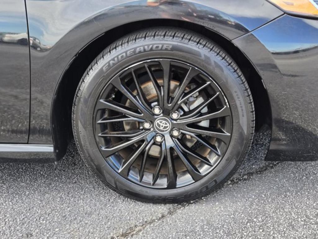 2020 Toyota Camry - $19,995