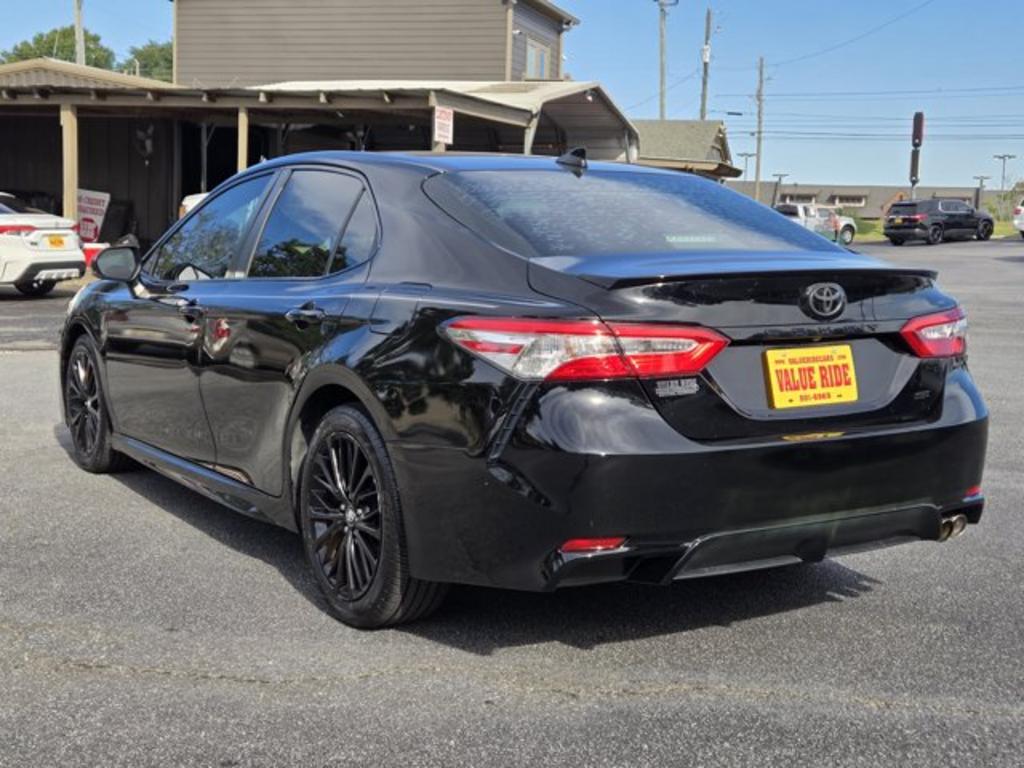 2020 Toyota Camry - $19,995