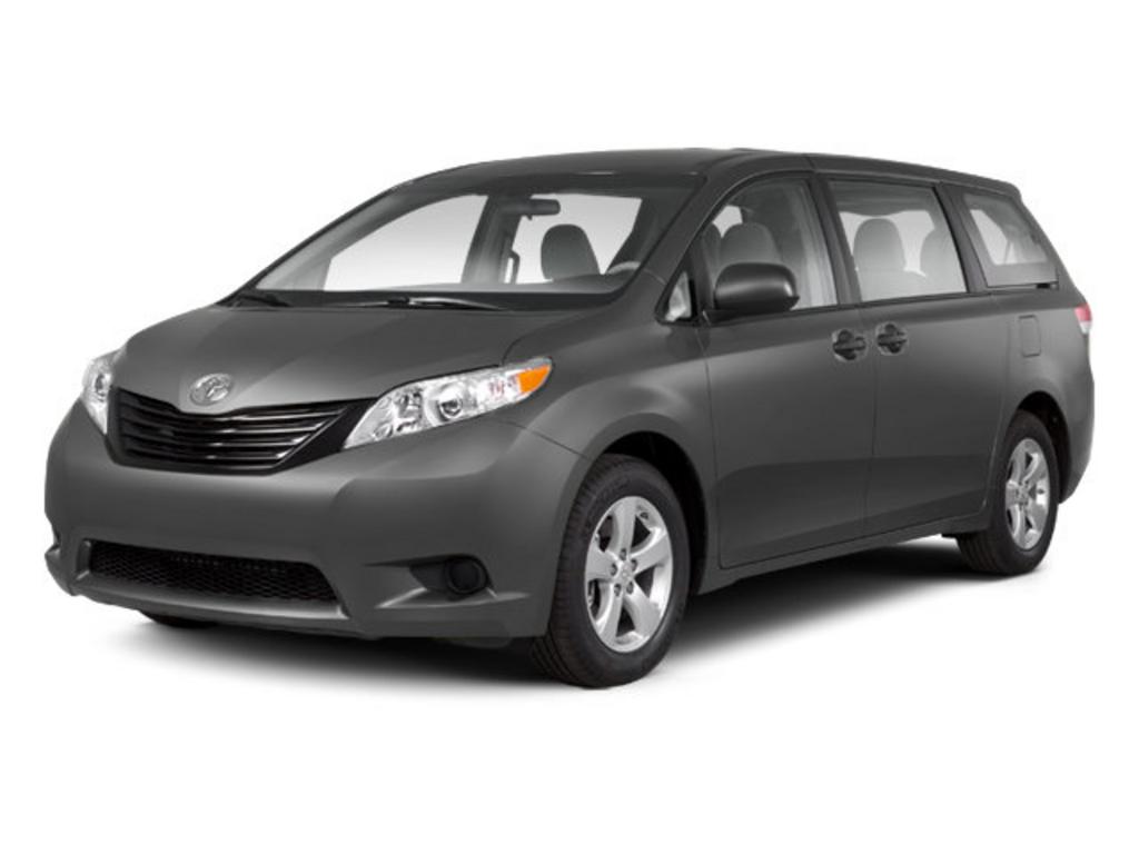 2013 Toyota Sienna - $11,995