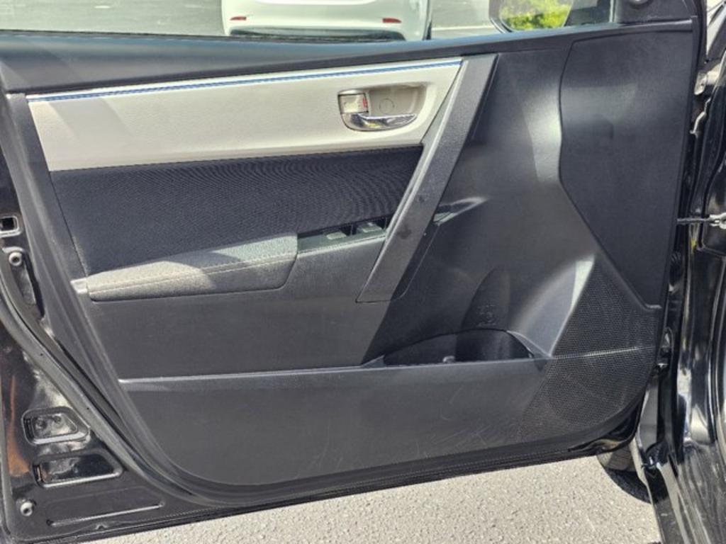 2015 Toyota Corolla  photo