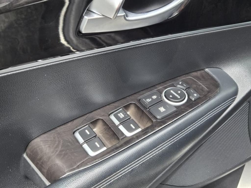2018 Kia Sorento - $12,995