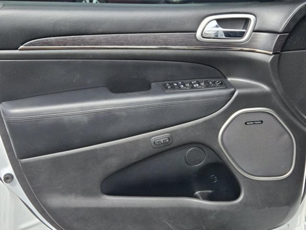 2018 Jeep Cherokee - $15,995