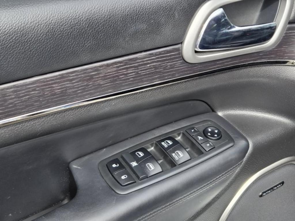 2018 Jeep Cherokee - $15,995