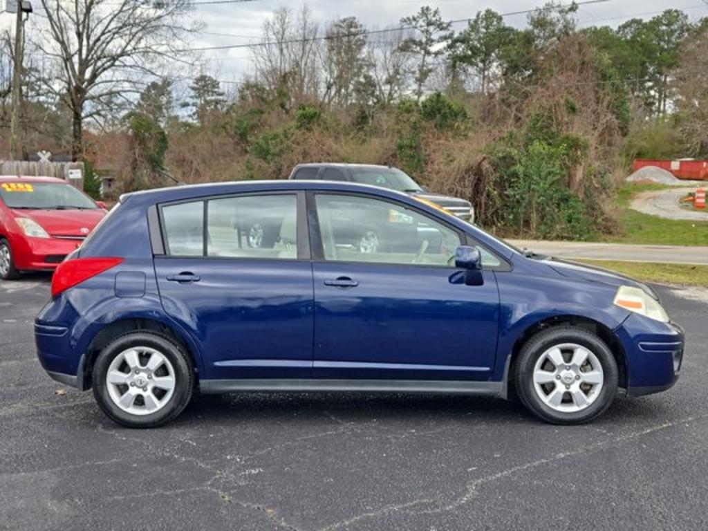 2009 Nissan Versa 1.8 S photo