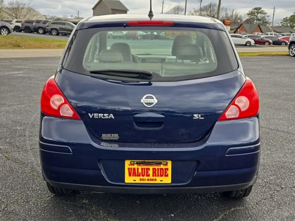 2009 Nissan Versa 1.8 S photo