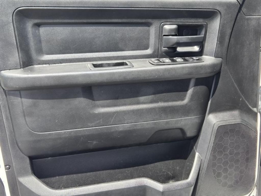 2018 Ram 2500 - $28,995
