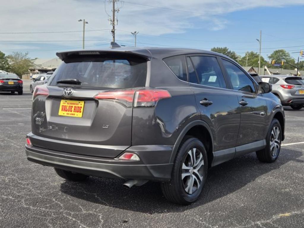 2017 Toyota RAV4 - $15,995