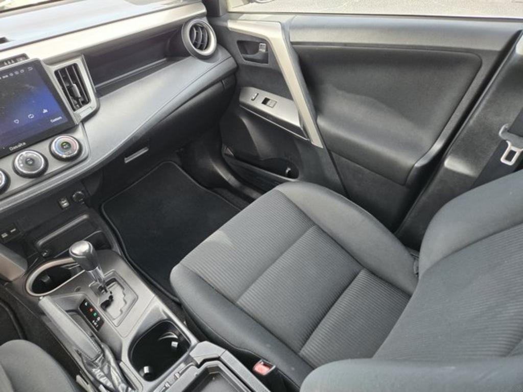 2017 Toyota RAV4 - $15,995