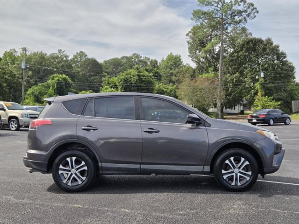 2017 Toyota RAV4 - $15,995