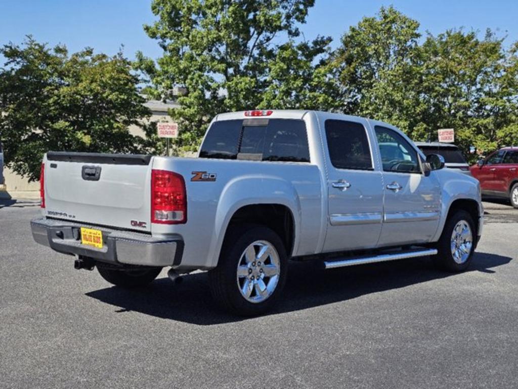 2013 GMC Sierra 1500 SLE photo