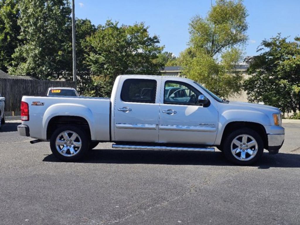 2013 GMC Sierra 1500 SLE photo