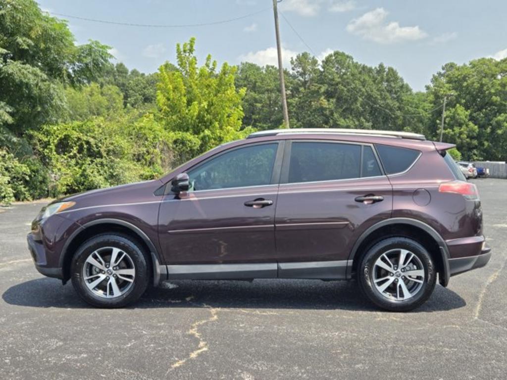 2017 Toyota RAV4 - $14,995