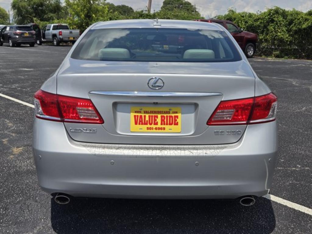 2010 Lexus ES - $11,995