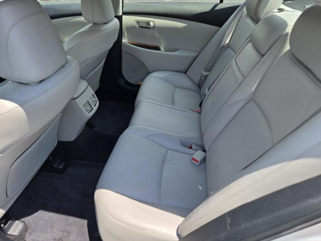 2010 Lexus ES - $11,995