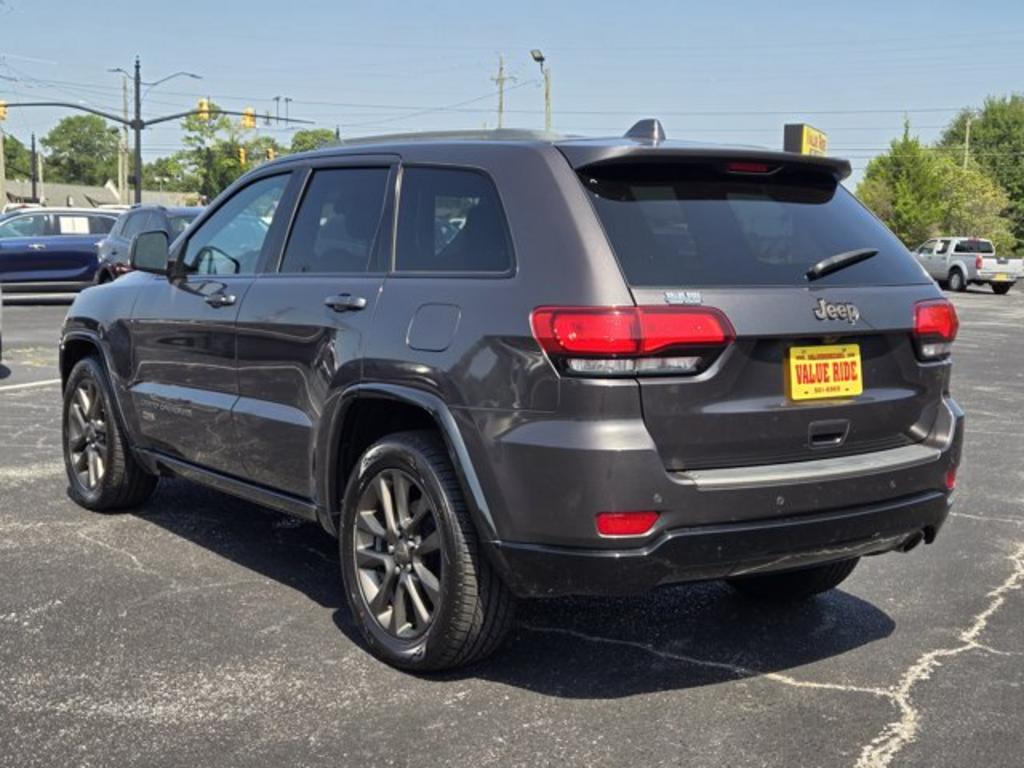 2016 Jeep Cherokee - $11,995
