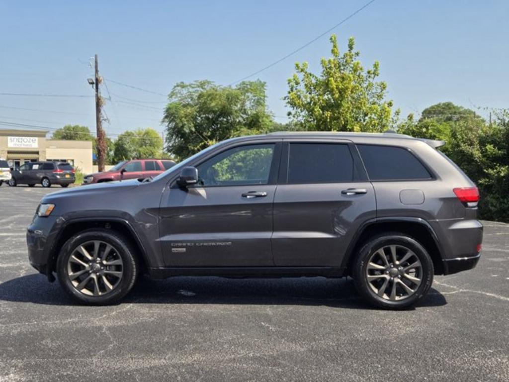 2016 Jeep Cherokee - $11,995
