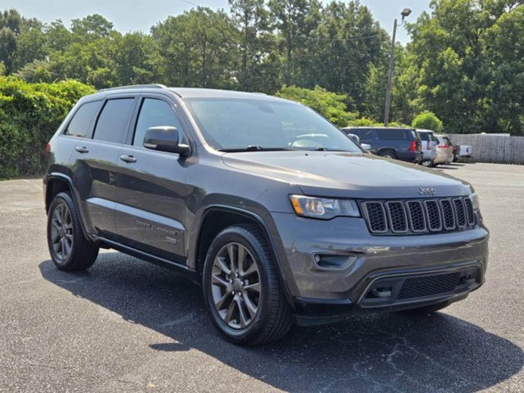 2016 Jeep Cherokee - $11,995