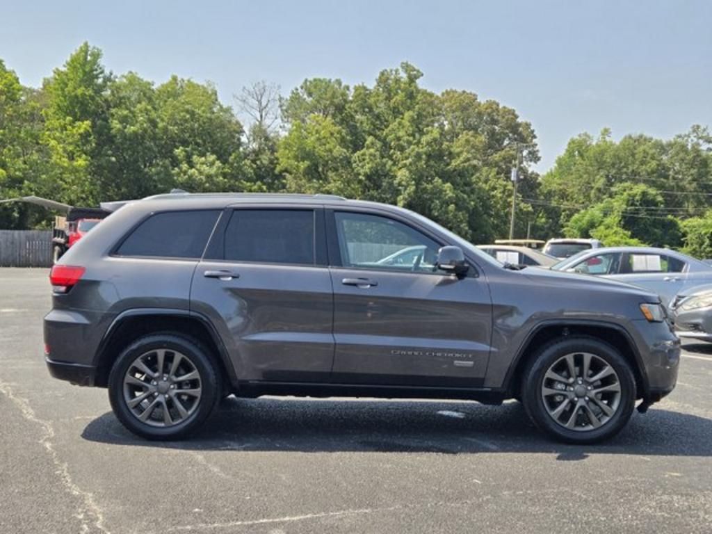 2016 Jeep Cherokee - $11,995