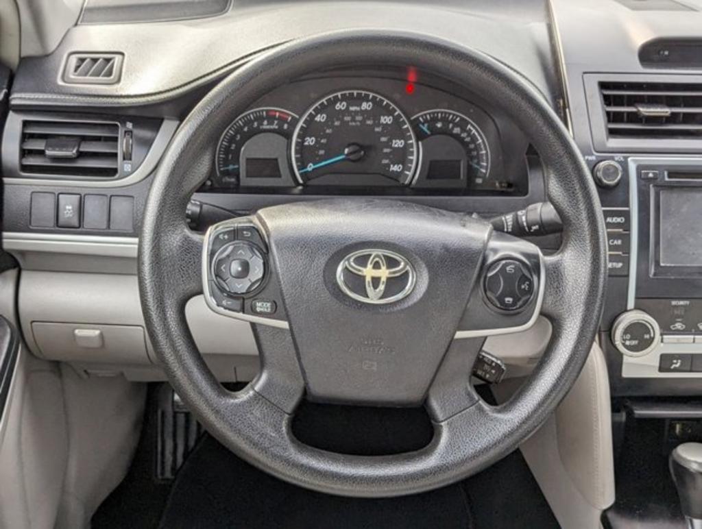 2014 Toyota Camry L photo