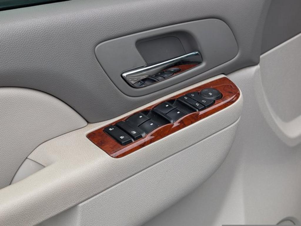 2011 Chevrolet Tahoe LT photo