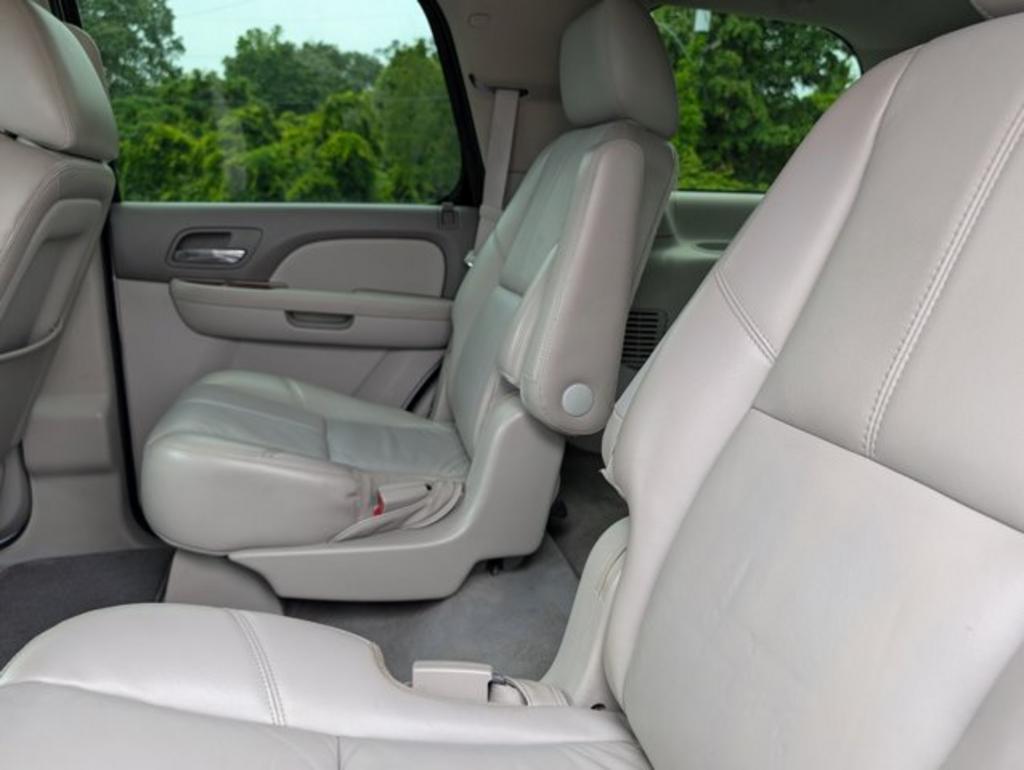 2011 Chevrolet Tahoe LT photo