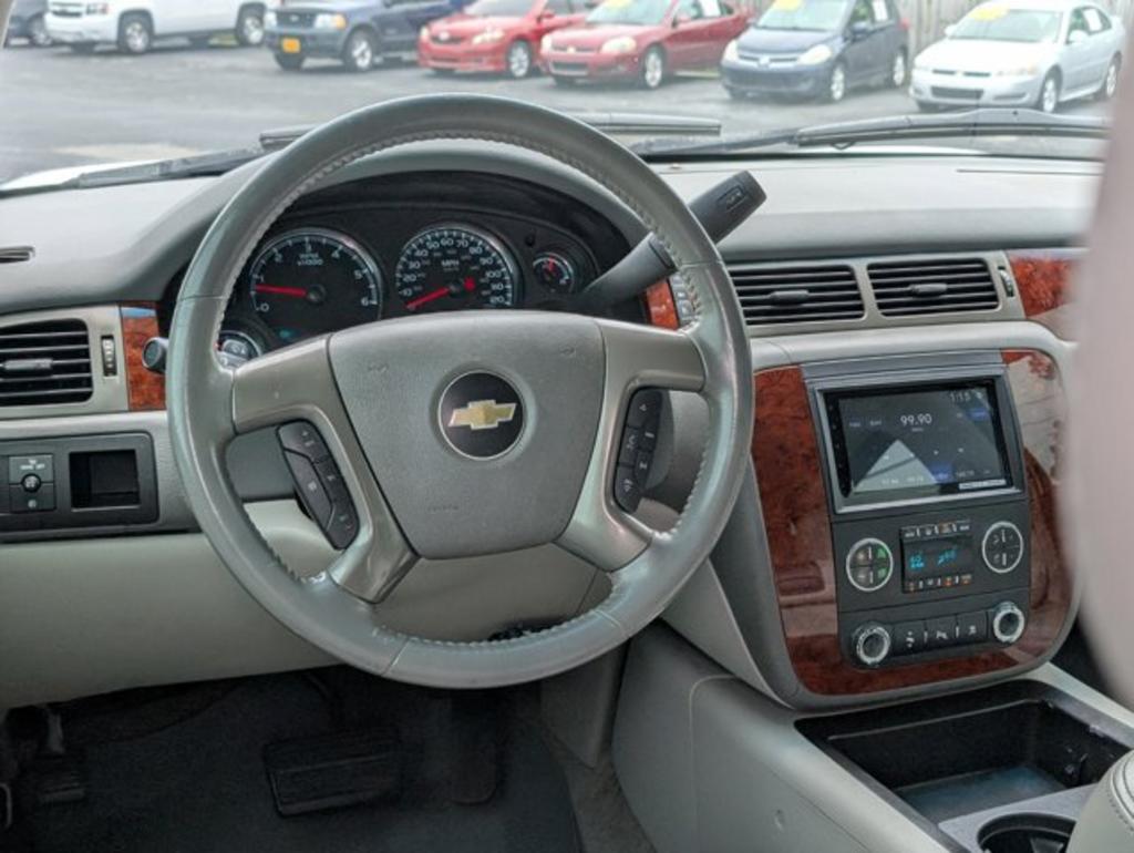 2011 Chevrolet Tahoe LT photo