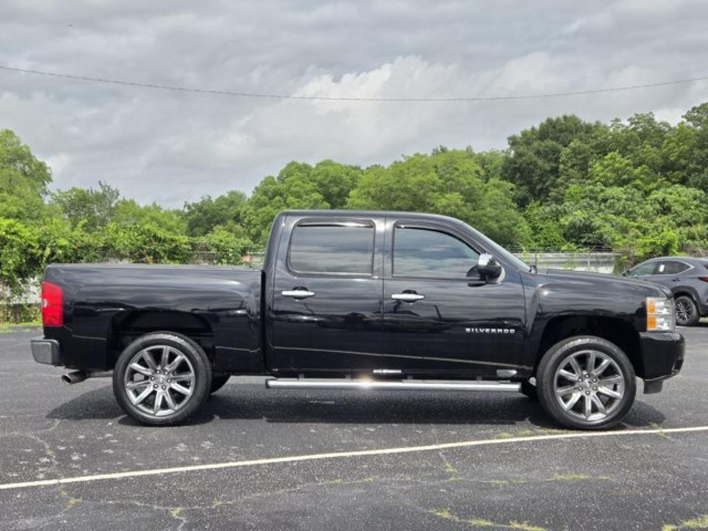 2011 Chevrolet Silverado - $19,995