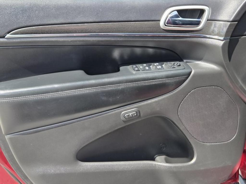 2018 Jeep Cherokee - $12,995