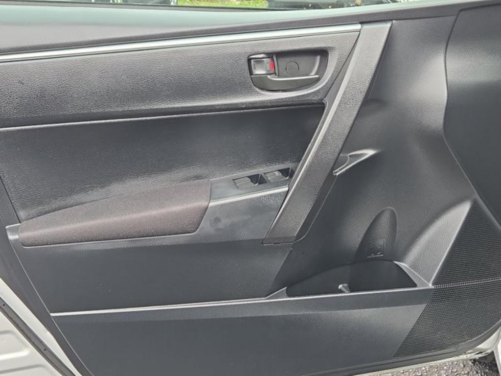 2015 Toyota Corolla - $10,995