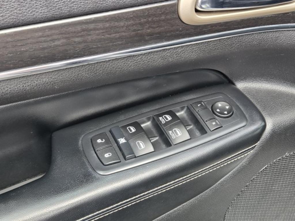 2014 Jeep Cherokee - $12,995