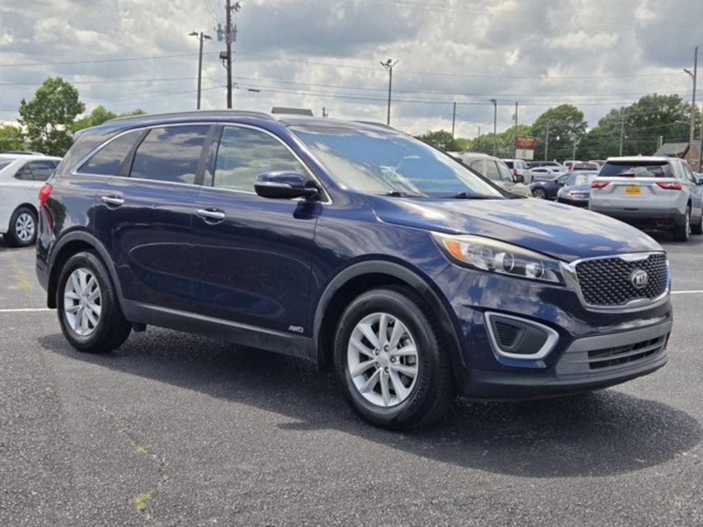 2018 Kia Sorento - $13,995