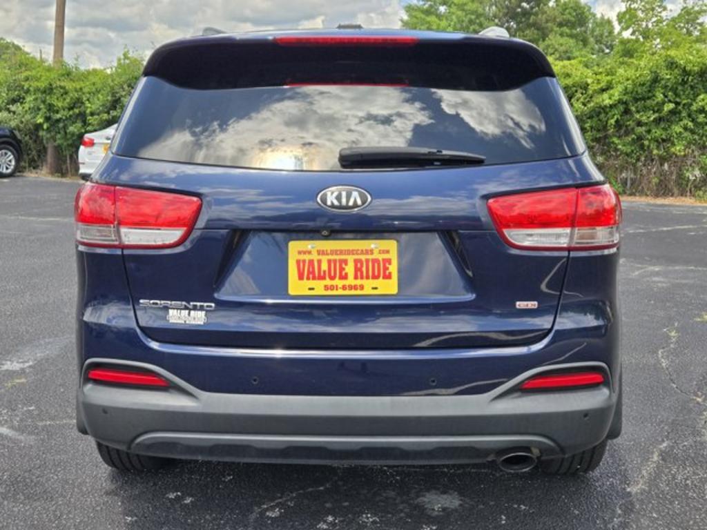 2018 Kia Sorento - $13,995