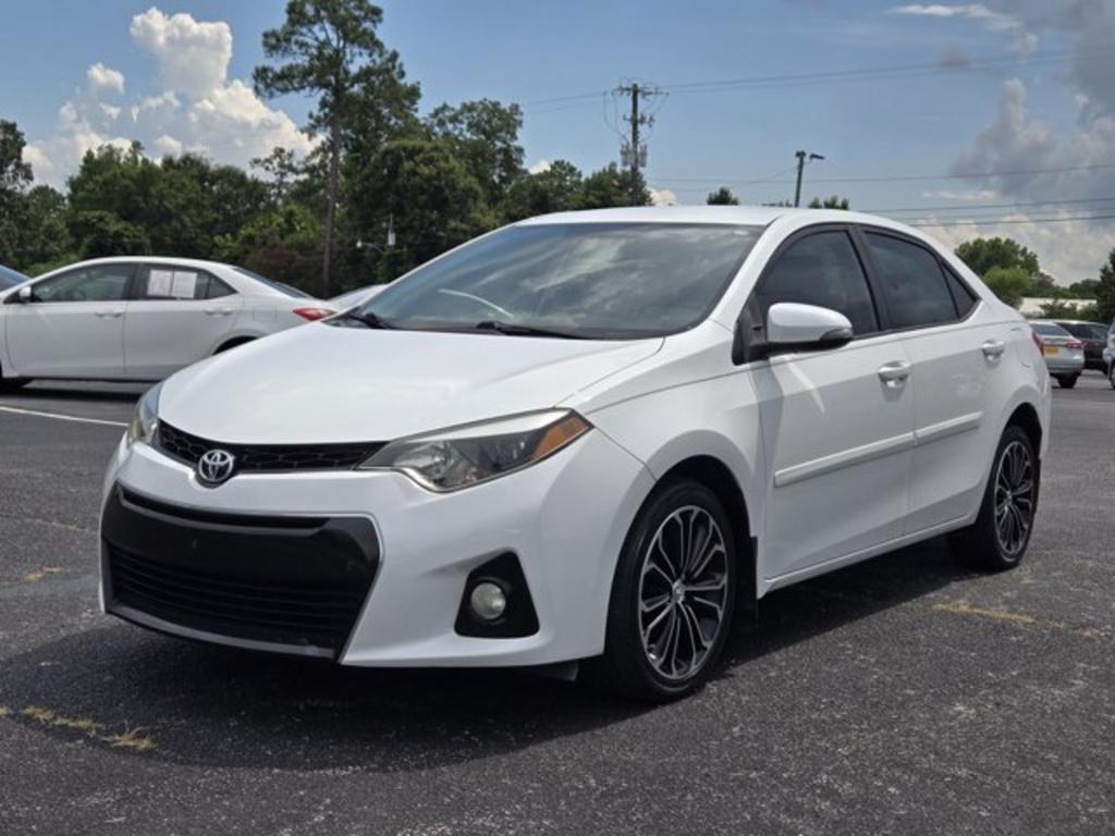 2015 Toyota Corolla - $12,995