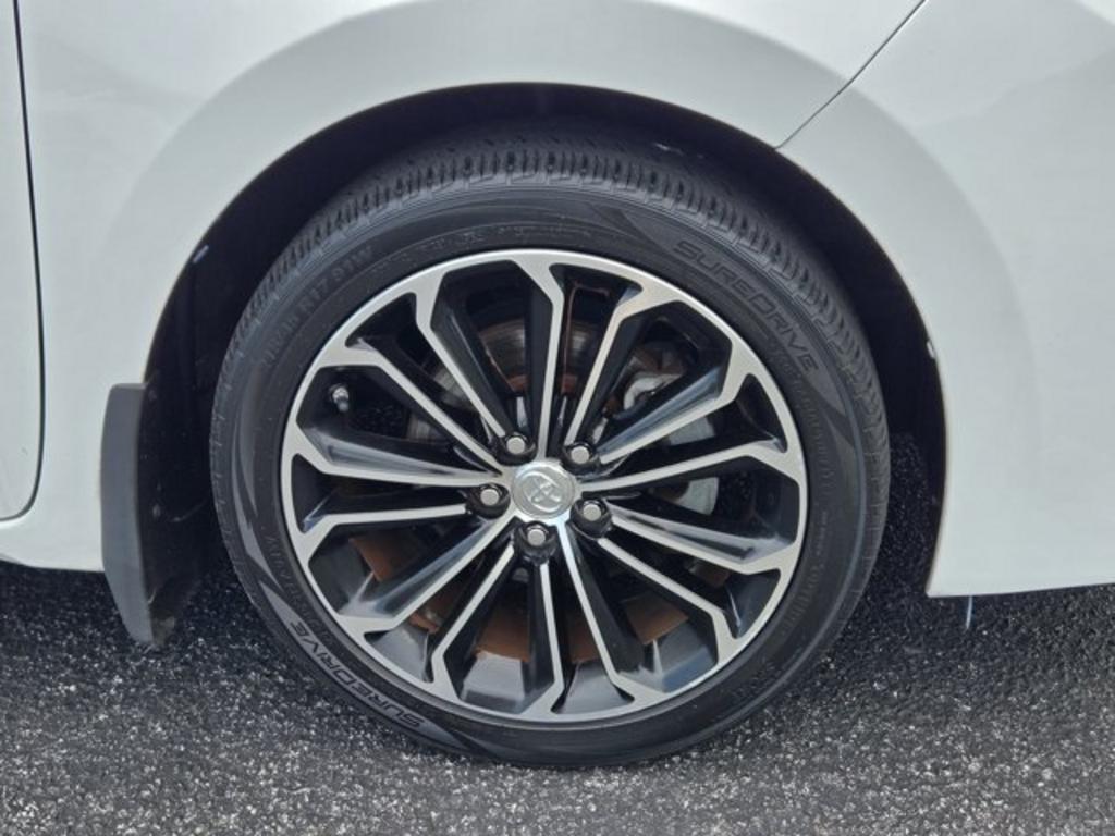 2015 Toyota Corolla - $12,995