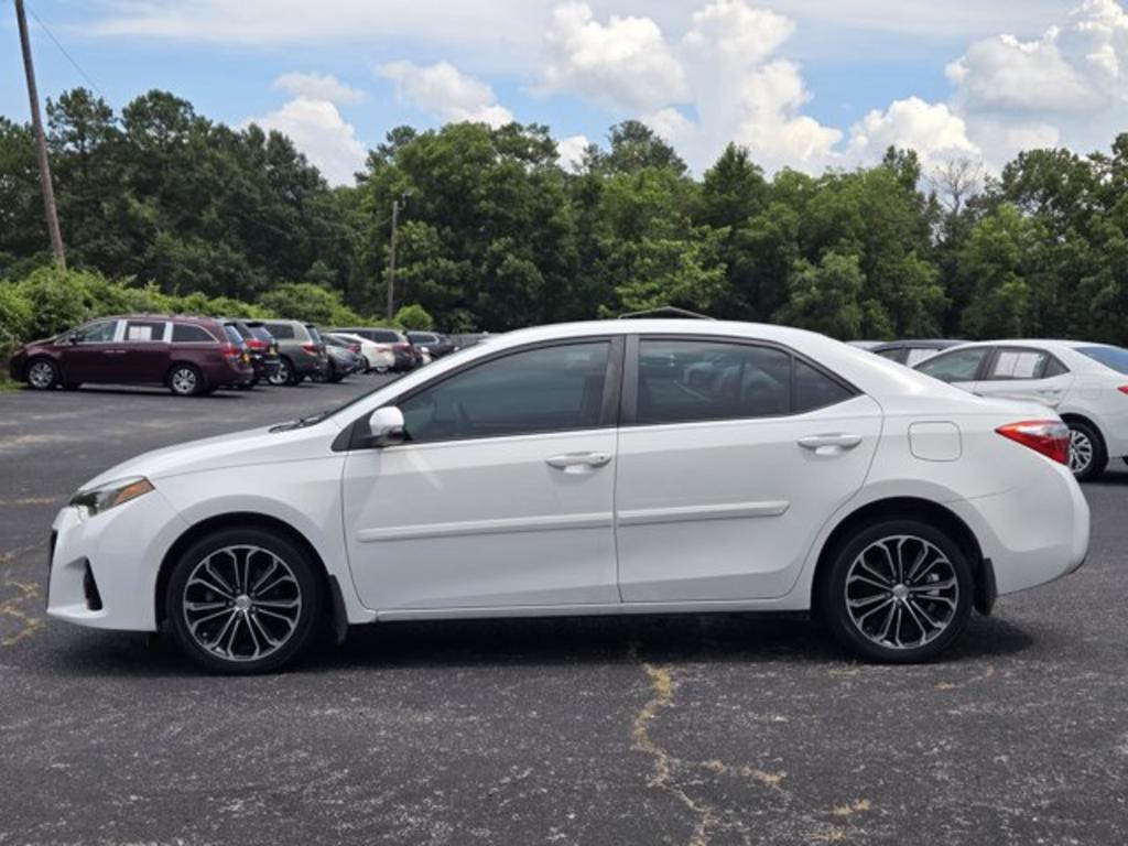 2015 Toyota Corolla - $12,995
