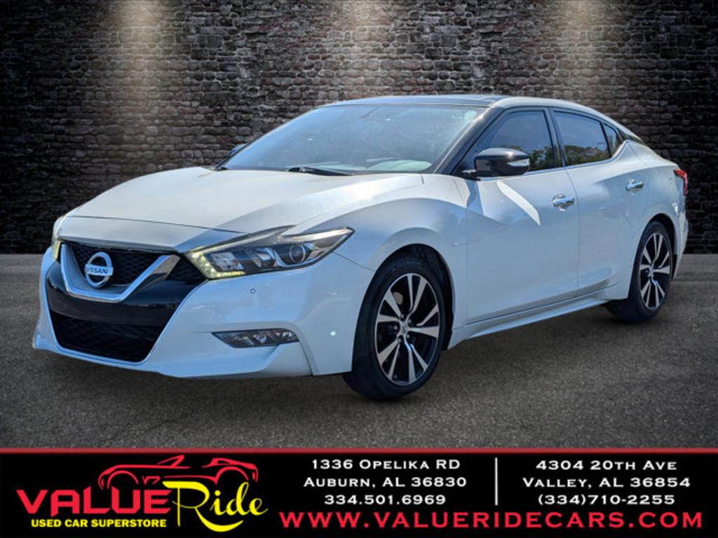 2017 Nissan Maxima  photo