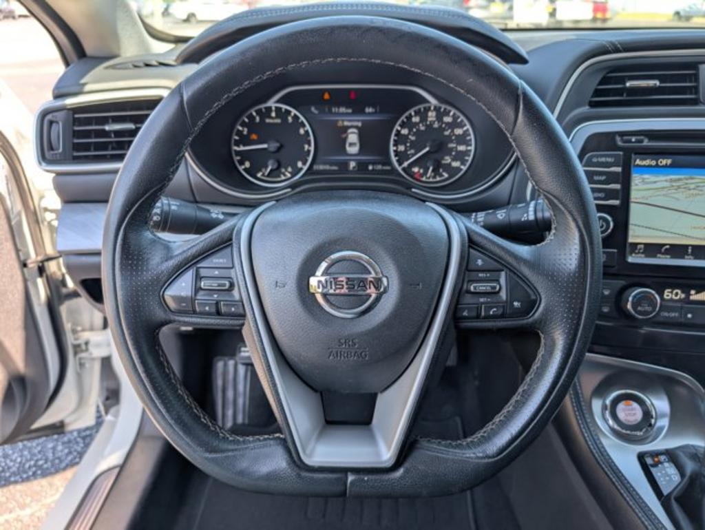 2017 Nissan Maxima  photo