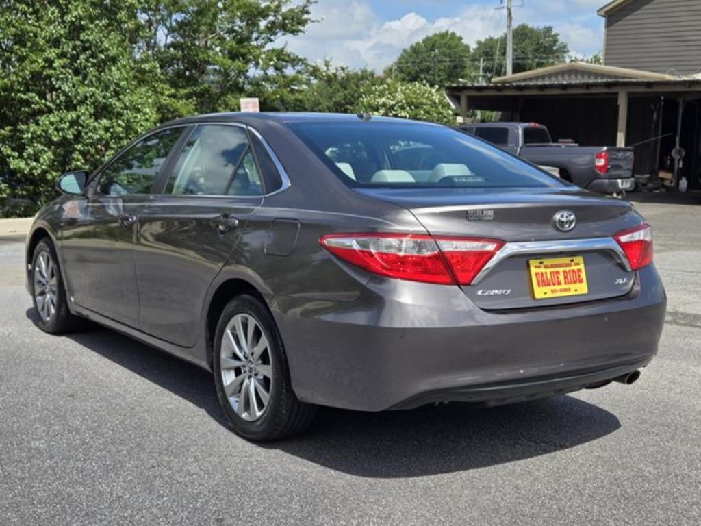 2015 Toyota Camry - $13,995