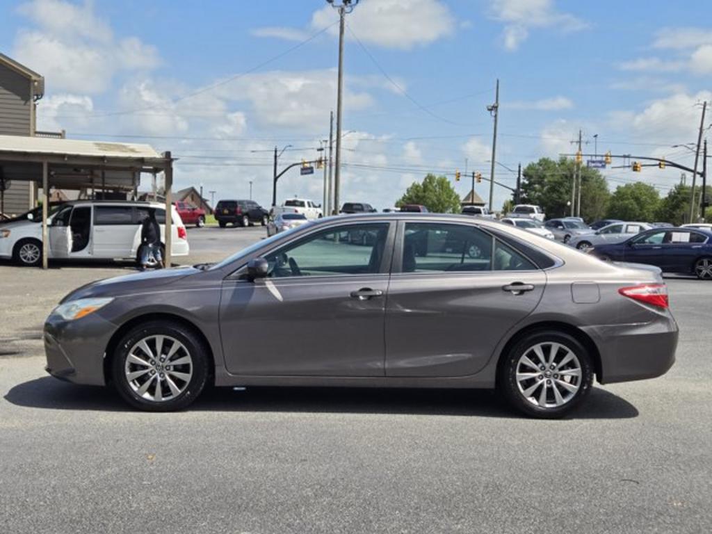 2015 Toyota Camry - $13,995