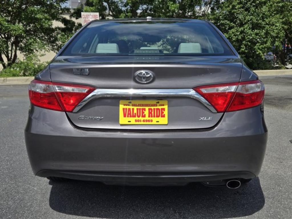 2015 Toyota Camry - $13,995