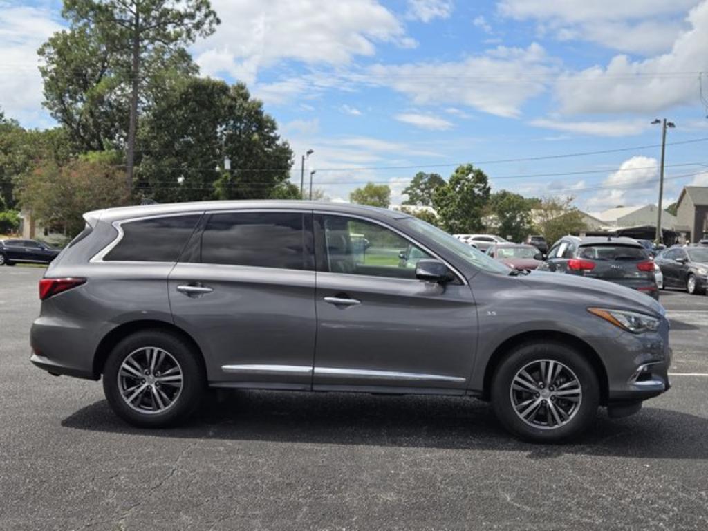 2017 INFINITI QX60 - $13,995