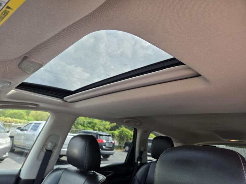 2017 INFINITI QX60 - $13,995